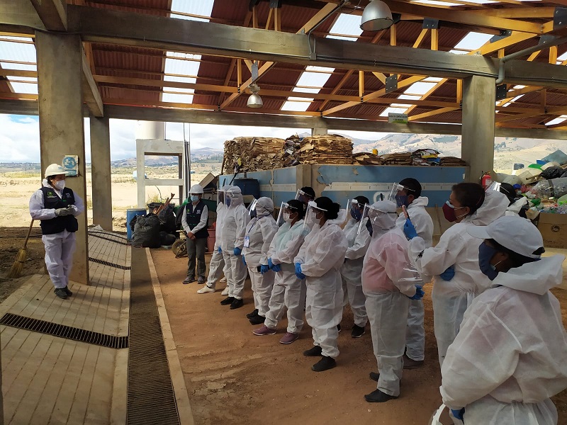 e70b703f-aacb-49cf-895d-a4d8e31fffde