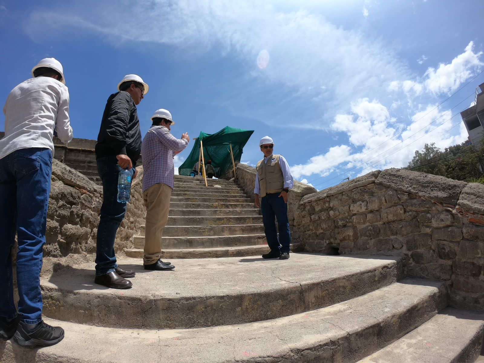 07bde946-cd45-45fa-bc59-a0880e04eb45